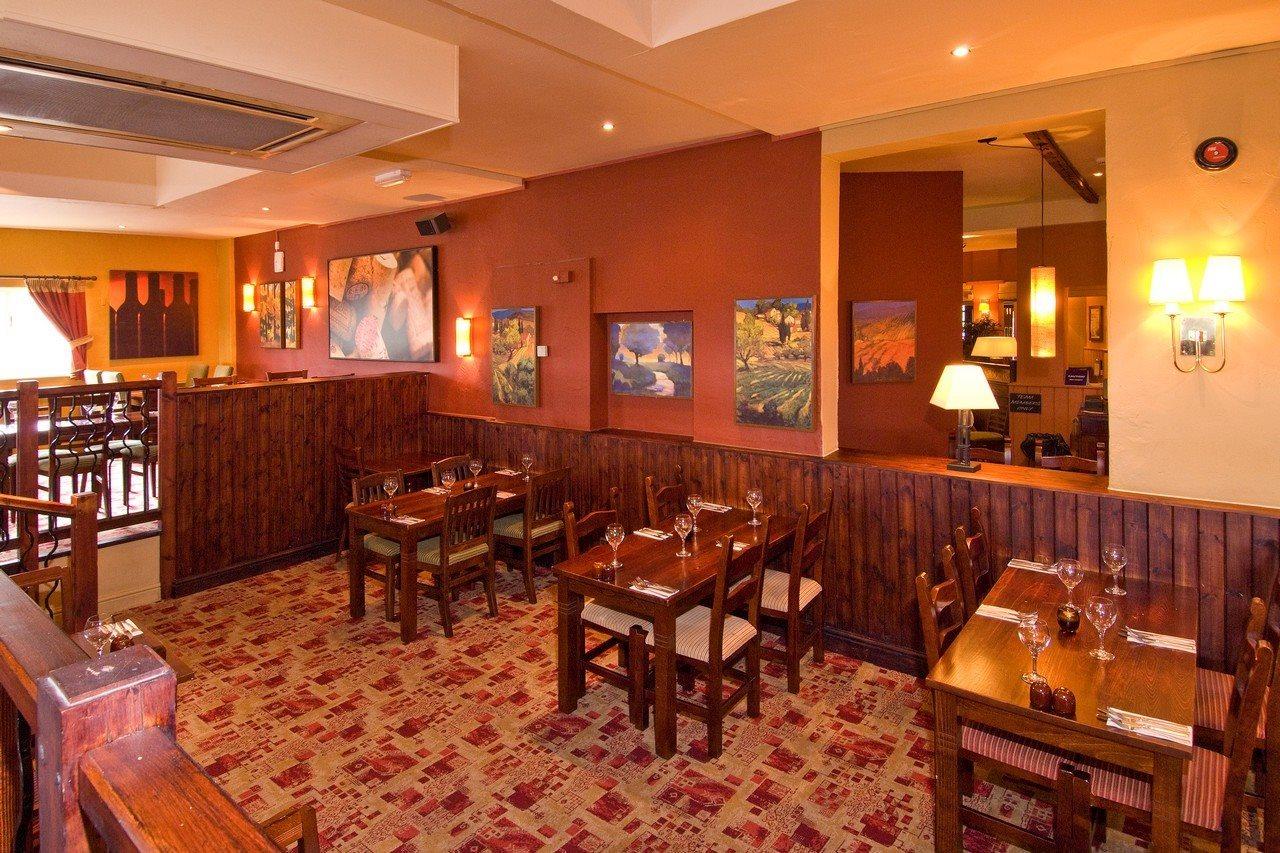 Premier Inn Тринг Екстериор снимка